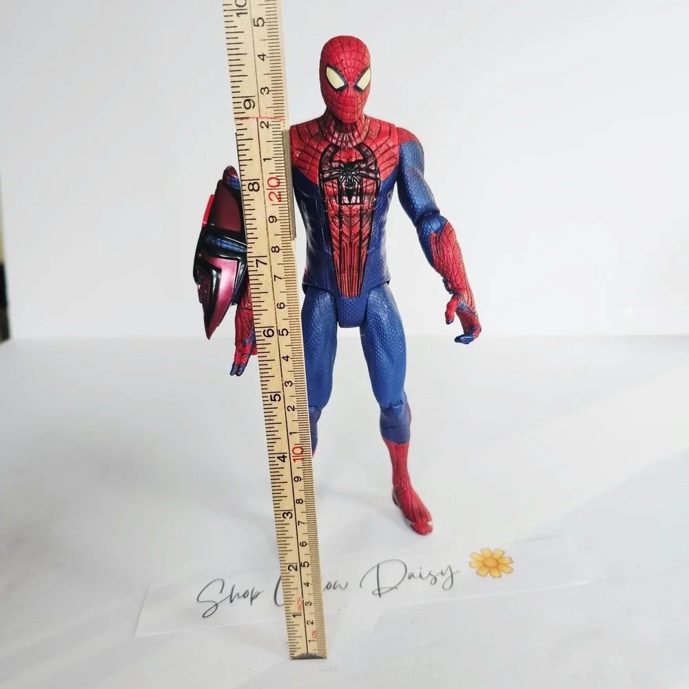 2014 Hasbro Amazing Spider-Man 2 Light-Up 10 Inch Action Figure Marvel Toy